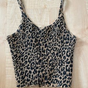 hollister xs leopard bring cropped tank *i accept offers!*